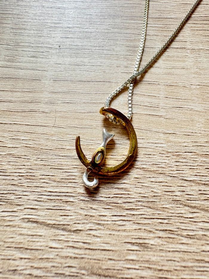 Collier chaîne pendentif lune et chat doré et argenté - photo numéro 3