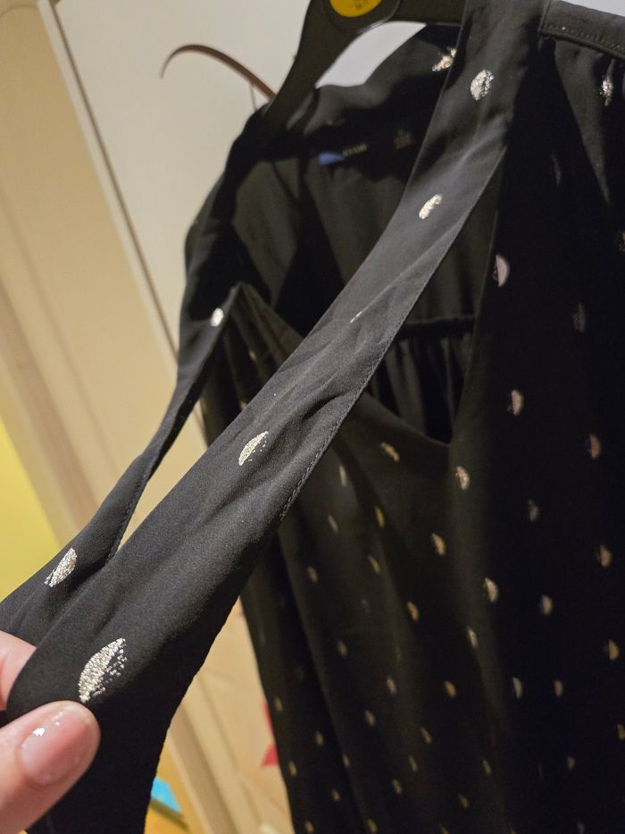 Blouse noire/dorée à lavallière T.44/46 Kiabi - photo numéro 5
