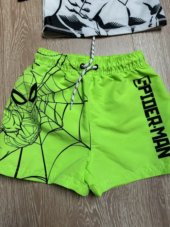 Lot maillots de bain été 4 ans - photo numéro 2