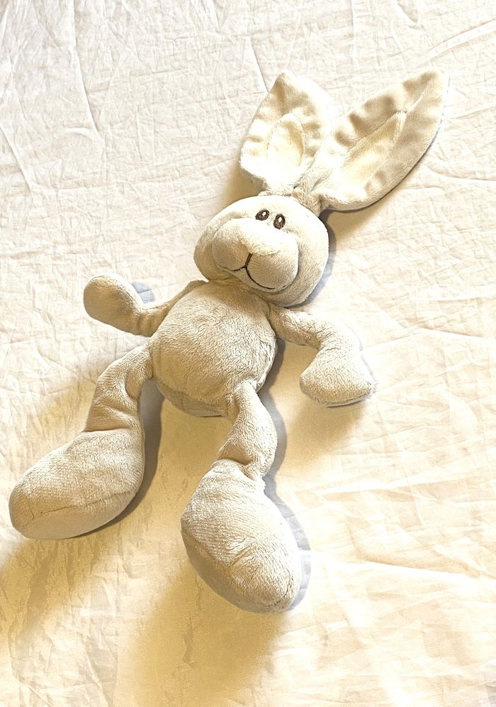 Petit Lapin Beige Doudou Intérieur Oreilles Museau Blancs Animal Faune Peluche Petits Enfants Bébés