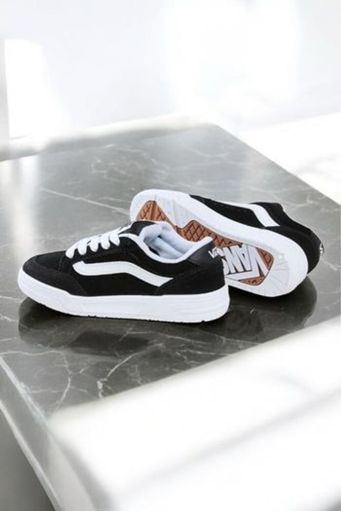 Vans Hylane Ado cuir suédé noir – Neuf avec boîte – Taille 37 - photo numéro 3