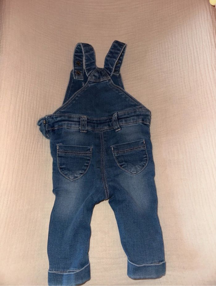 Salopette en jeans - photo numéro 2