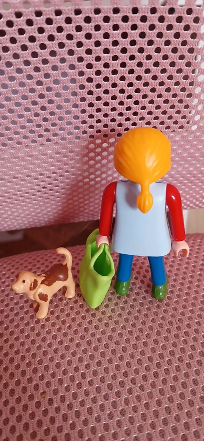 Playmobil femme chien - photo numéro 2