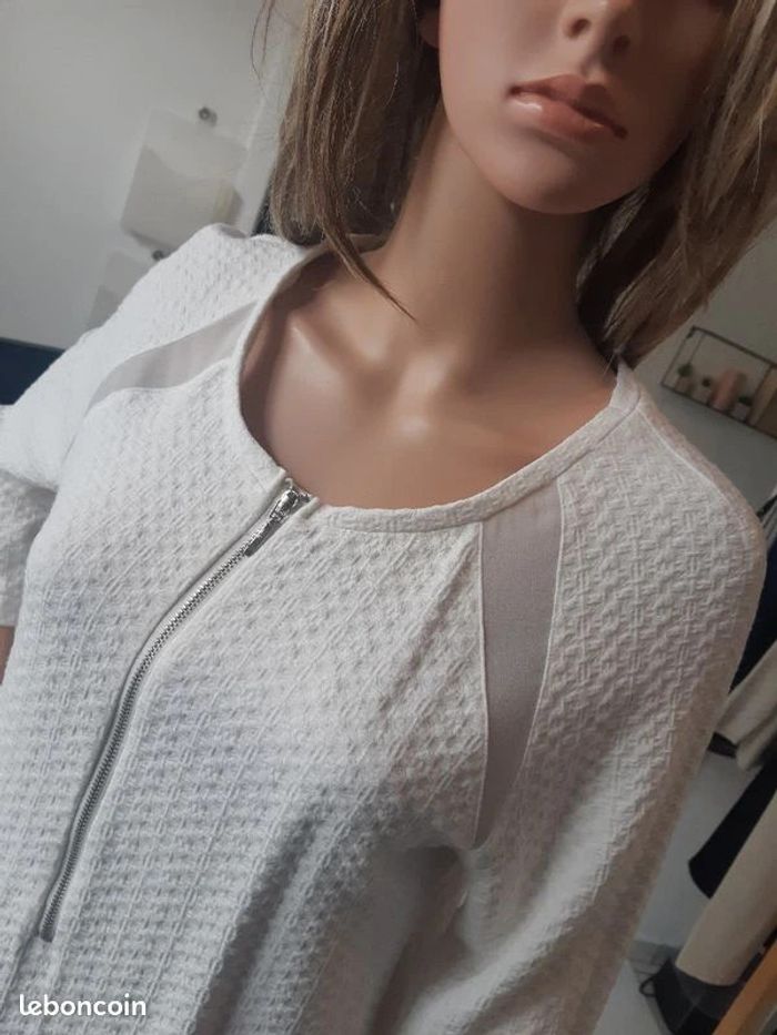 I Code robe blanche T.38 en tbe - photo numéro 4