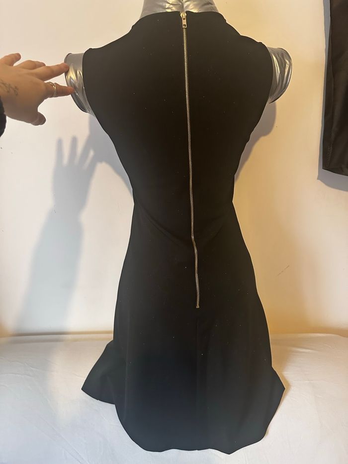 Robe noir pailletée - photo numéro 2