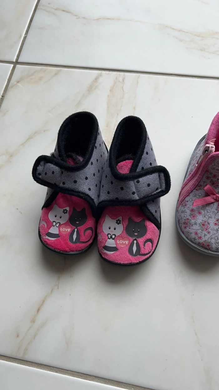 Lots chaussons chaussure - photo numéro 2