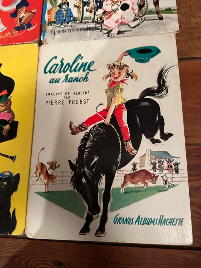 Lot de 4 livres Caroline Grands albums Hachette anciens état satisfaisant Probst - photo numéro 3