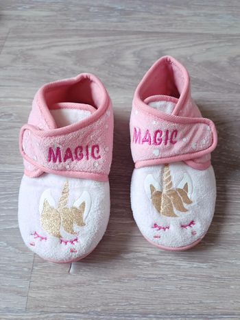 Pantoufles licorne 29