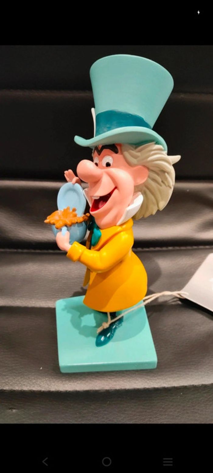 Figurine chapelier Disney