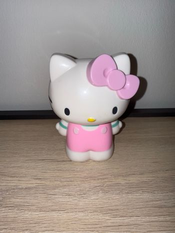 Pot a crayon hello kitty