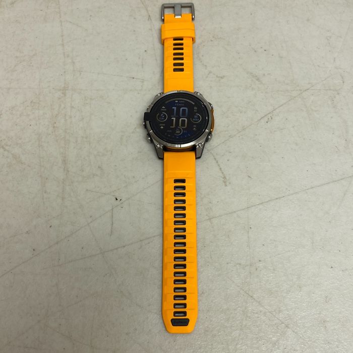 Montre connectée Garmin fenix 8 47 mm AMOLED saphir titane orange étincelant graphite - photo numéro 7