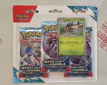 Pokemon Tripack - Écarlate et Violet - Aventures Ensemble EV9 (illustration aléatoire)