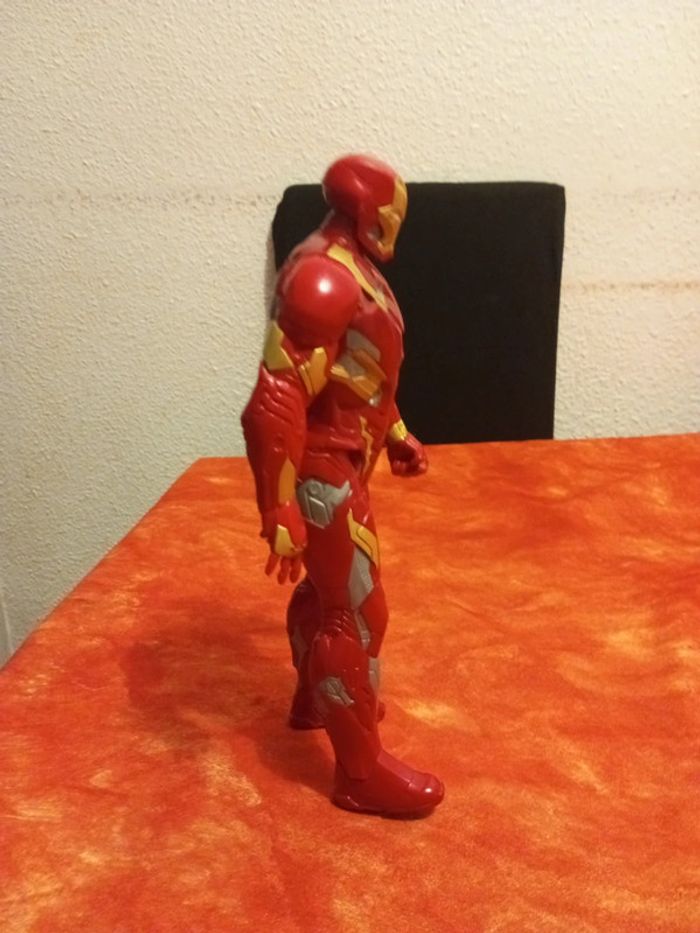 Iron man qui parle , Marvel 2015 Hasbro - photo numéro 5