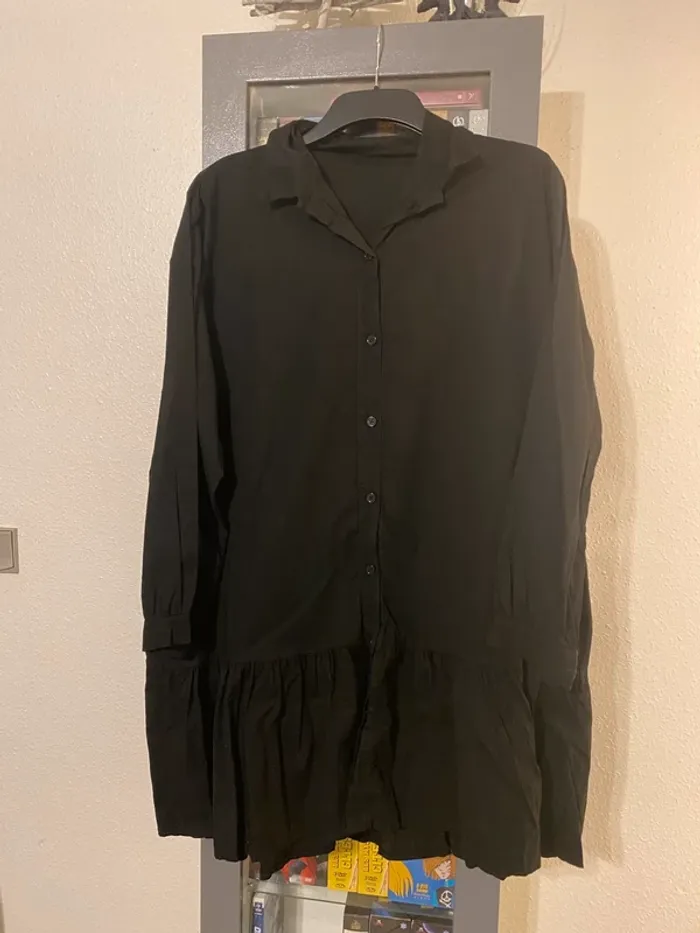 robe tunique noir taille 50 / 52 évasé