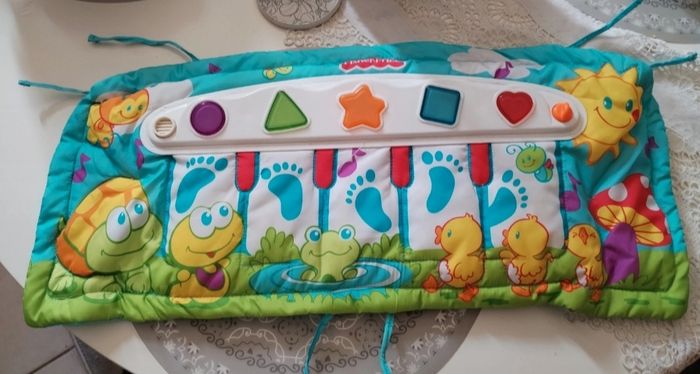 Piano d'éveil "Fisher price" pour bébé 👶🏼 comme neuf
