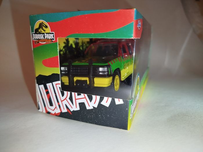 Jada Toys Jurassic Park 30ême Anniversaire Ford Explorer 1/32 - photo numéro 6