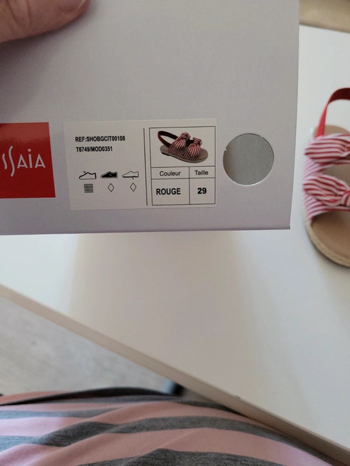 Sandales taille 29 - photo numéro 4