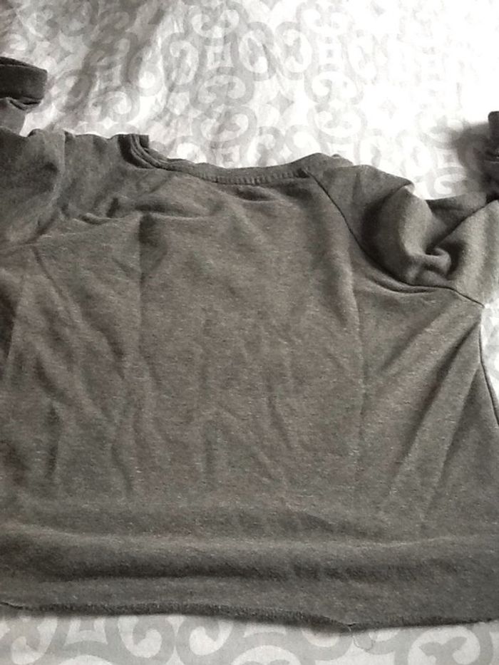 Sweat court - photo numéro 4