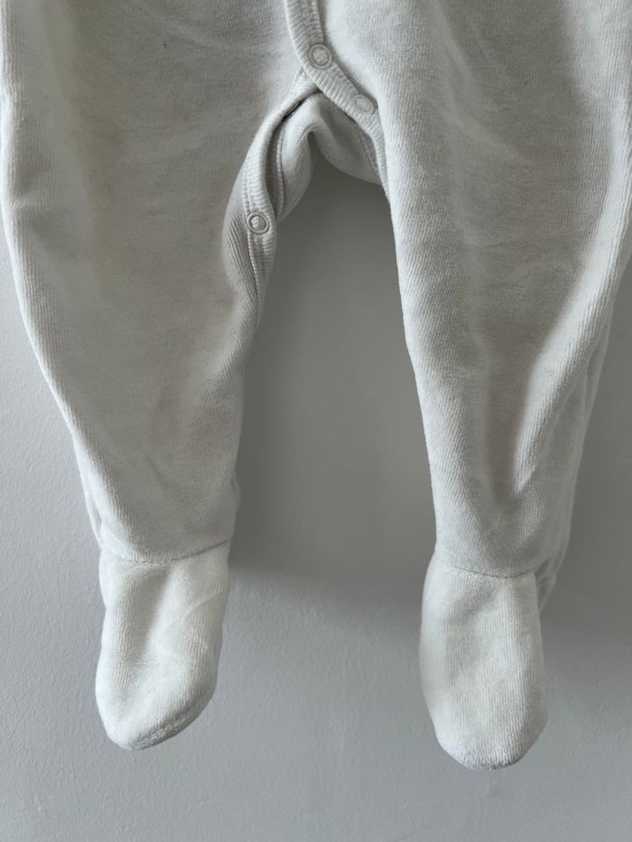 Pyjama blanc - photo numéro 5