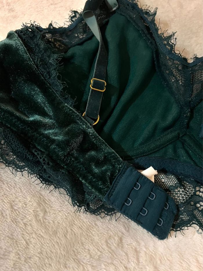Soutien Gorge Chic En Velours Et Dentelle Taille L - photo numéro 4