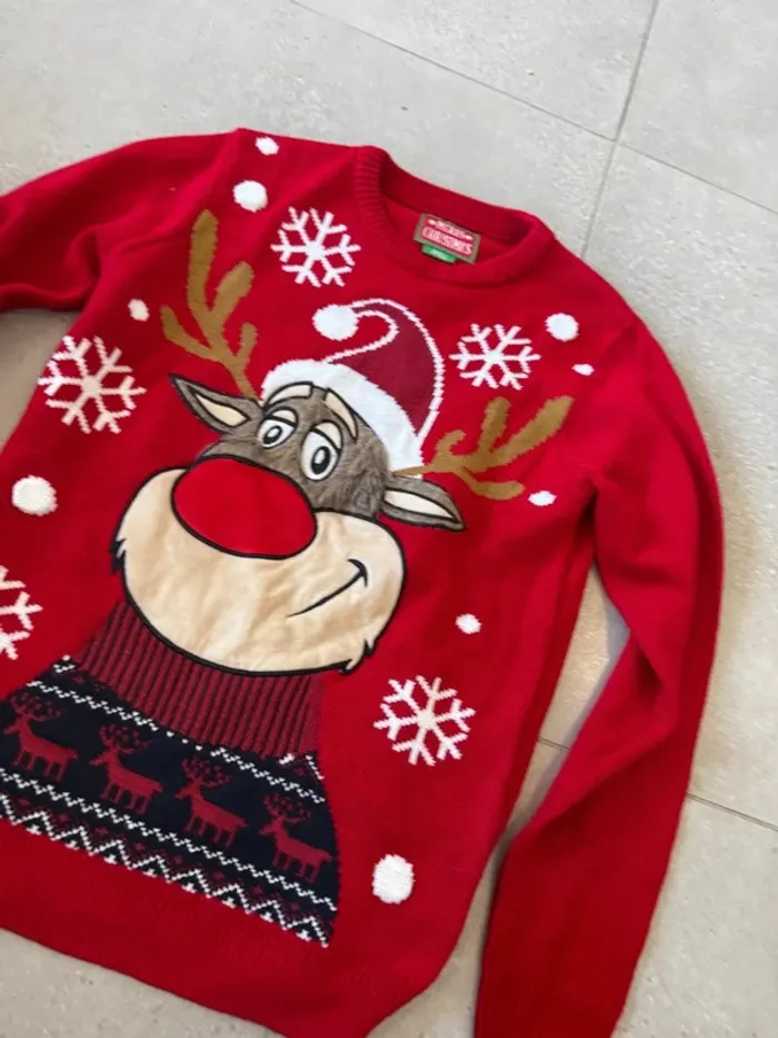 Pull de noel Merry Christmas, taille S, très bon état - photo numéro 2