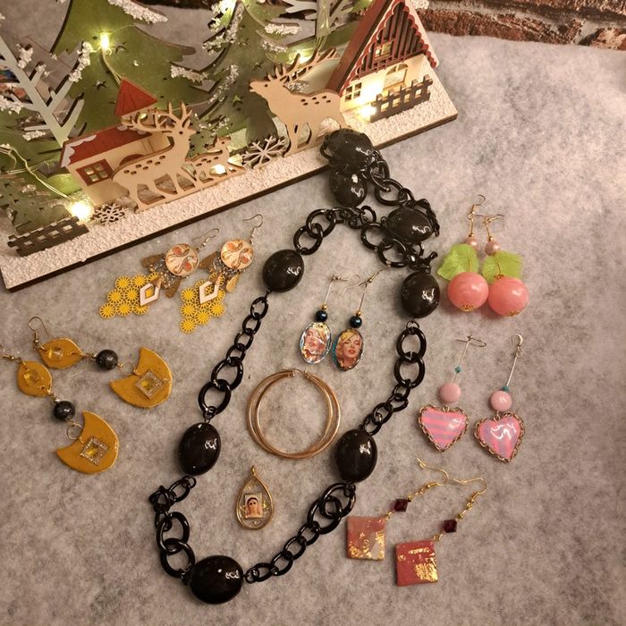 Lot de bijoux multicolore artisanale chic