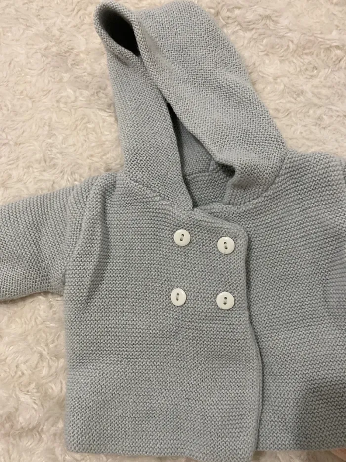 Lot de deux gilets naissance - photo numéro 2