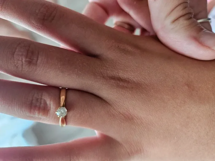 Bague or 18 carats – Taille 53/54 – pierre blanche scintillante - photo numéro 8