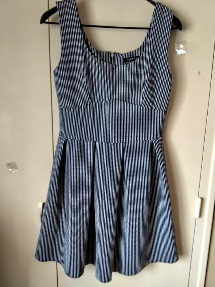 Robe vintage sans manches (A129)