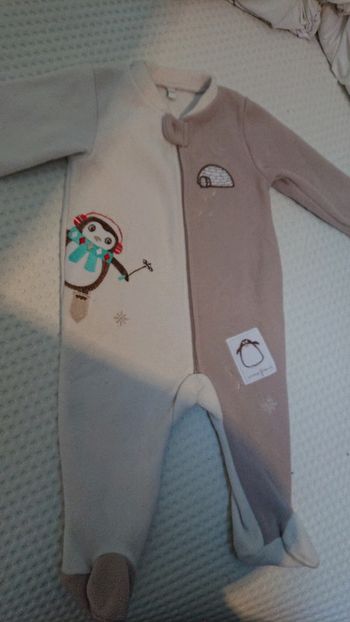 Sur pyjama polaire