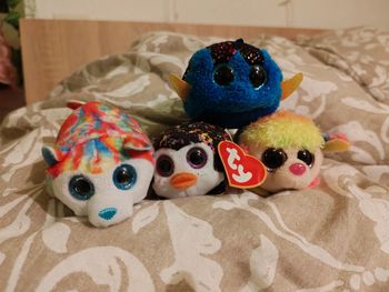 Lot de 4 peluches type tsumtsum