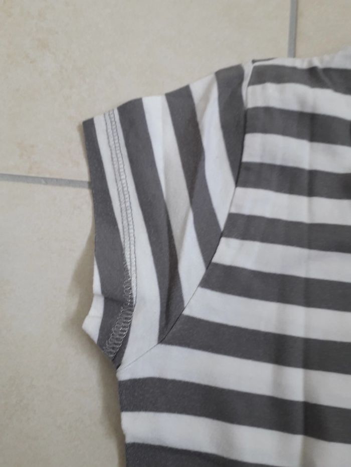 T-shirt T 14 ans - photo numéro 7