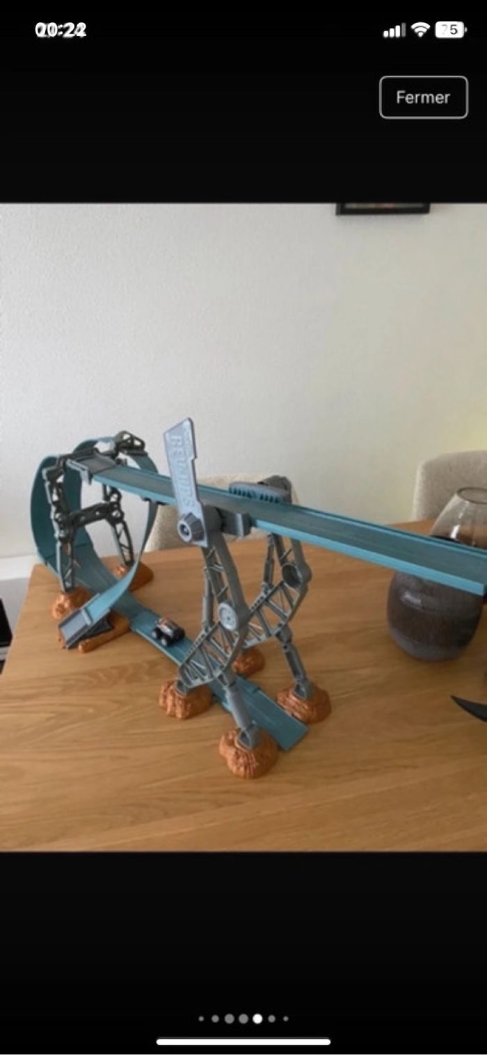 HOT WHEELS circuit vintage + 2 voitures aimantées - photo numéro 3