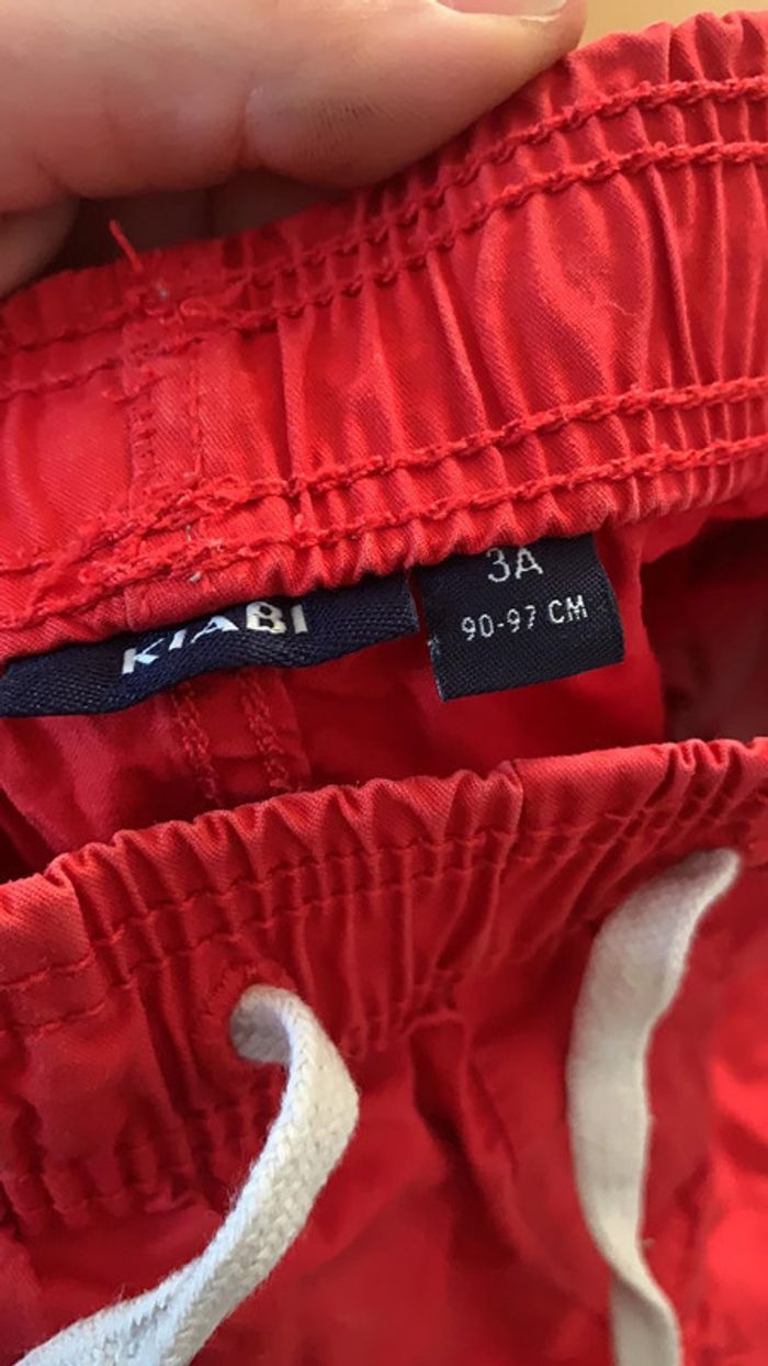 Short rouge Kiabi 3 ans - photo numéro 3