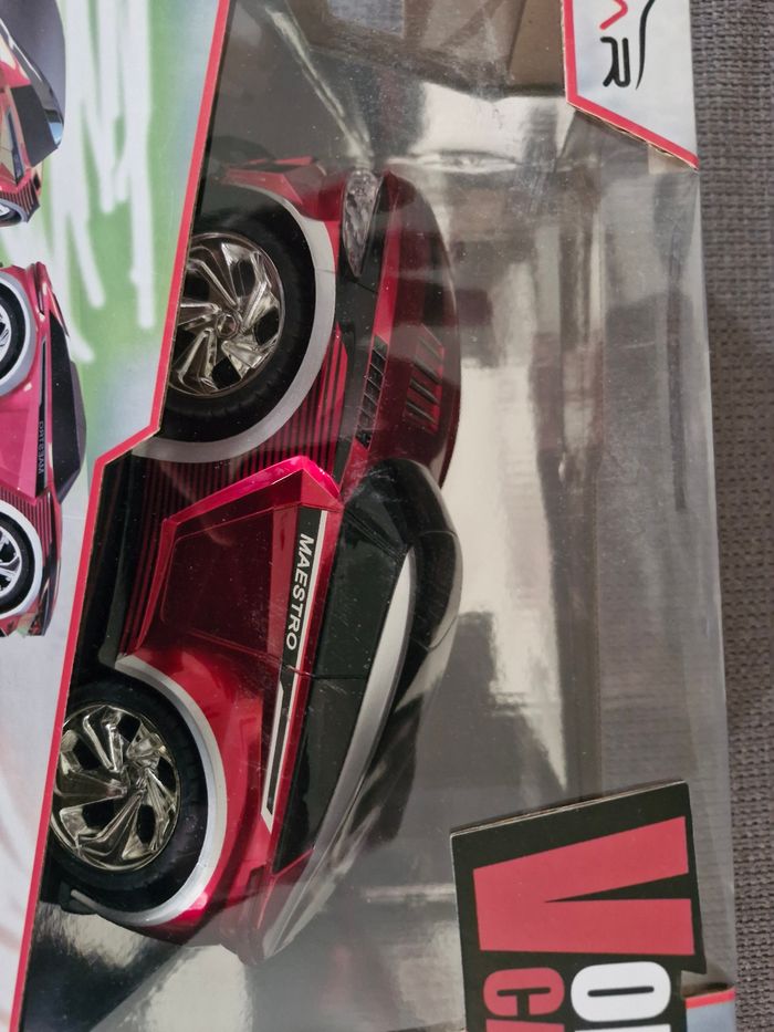 Voiture télécommandée - photo numéro 2