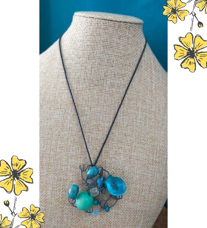 Collier fait main vintage – Fil noir & perles turquoise - Collection Brume Bleue - photo numéro 2