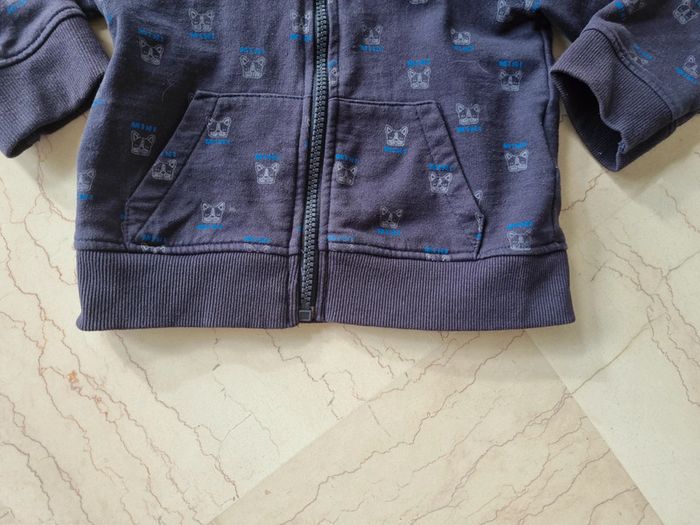 Sweat à capuche Mots d'enfants 24 mois TBE - photo numéro 5