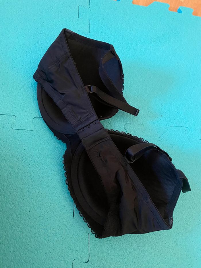 Soutien gorge H&M 75 D = Taille française 90 D - photo numéro 2
