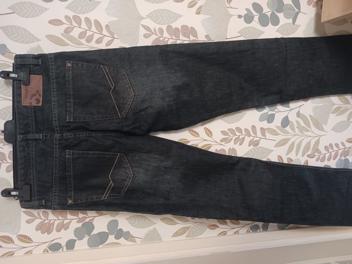jeans homme T38 - photo numéro 3