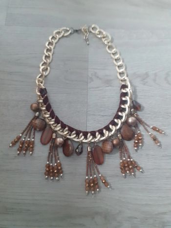 Collier ras de cou pierre perles cuir