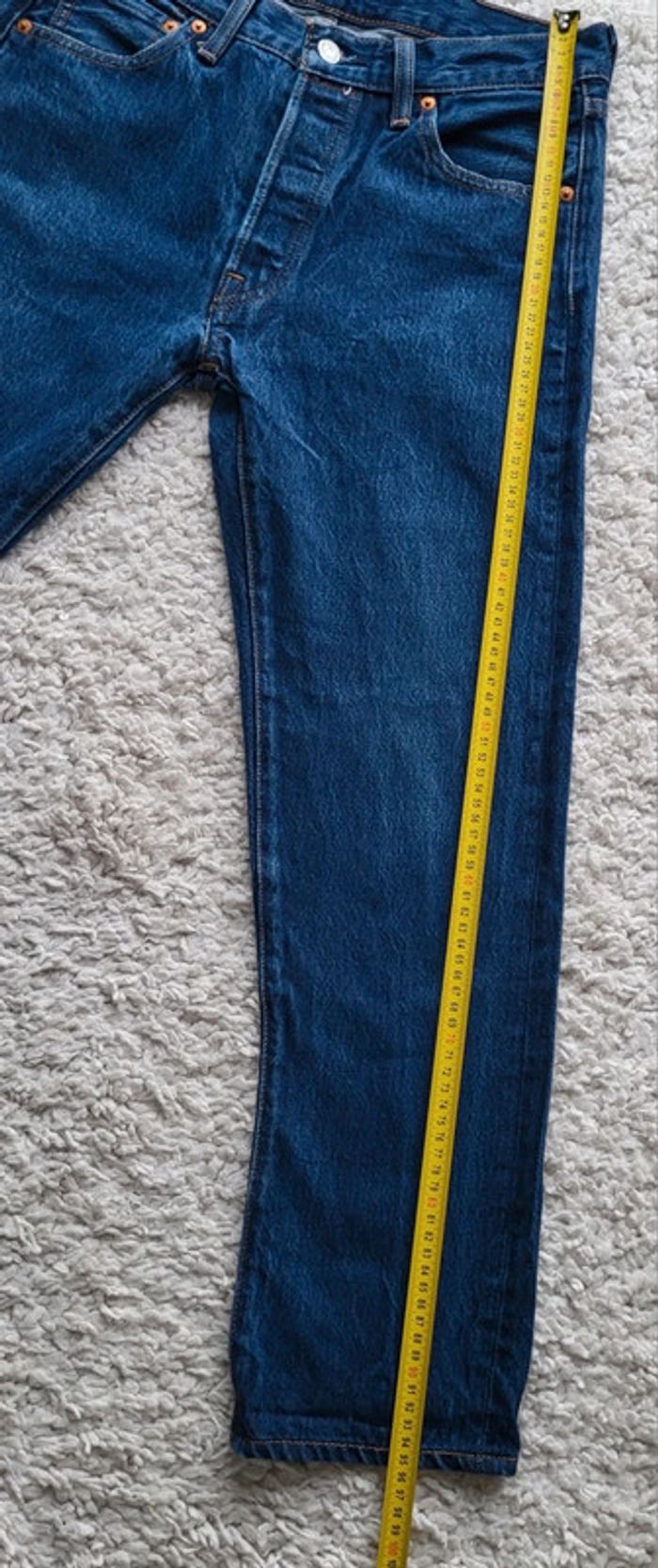 Jean Levi's 501  W31 L34 bleu foncé Taille 38 - photo numéro 8