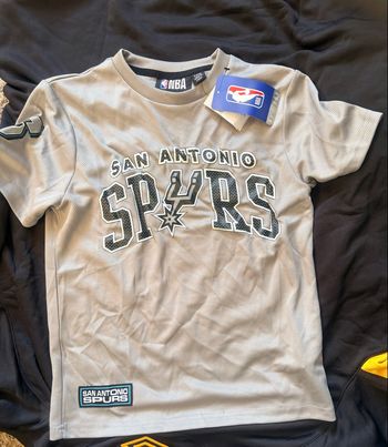 T-shirt manches courtes NBA Spurs San Antonio 8-9 ans 134cm neuf 