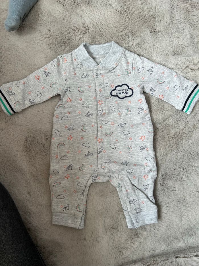Pyjamas 1 pièces bébé 1 mois