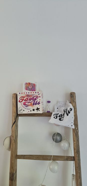 Jeu d'ambiance de société Fame Us