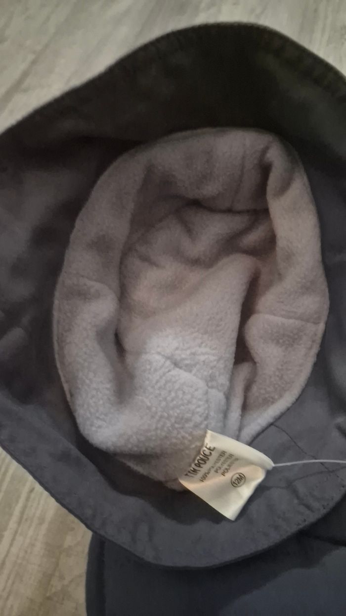 Vend doudoune.double.avec chapeau 12 mois - photo numéro 3