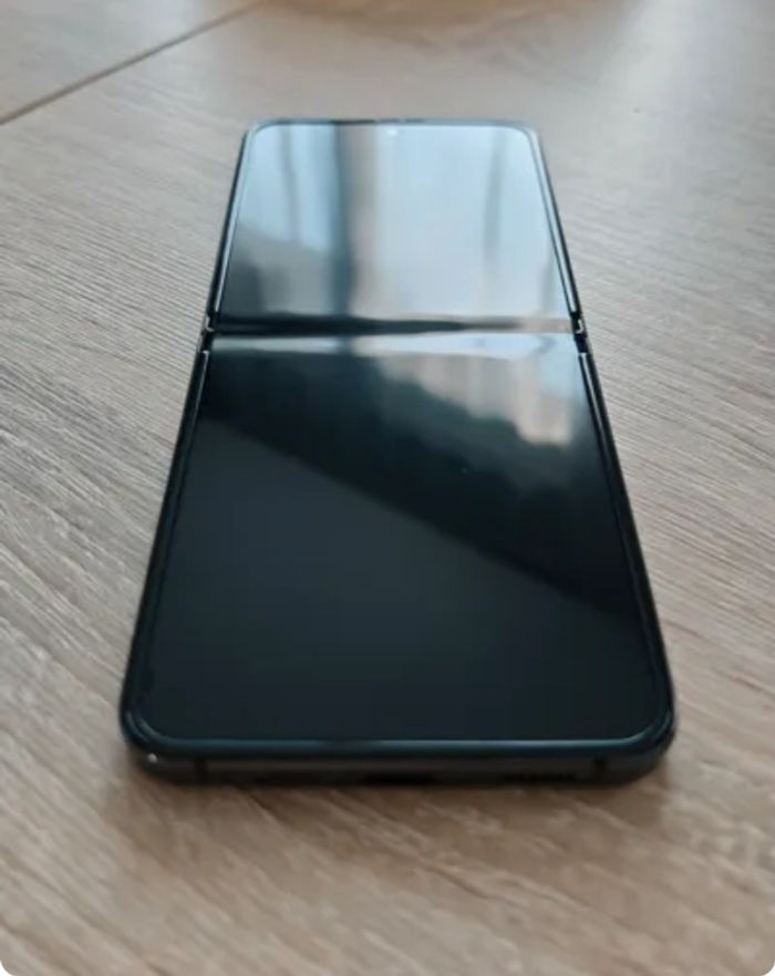 Samsung Galaxy Z Flip 5