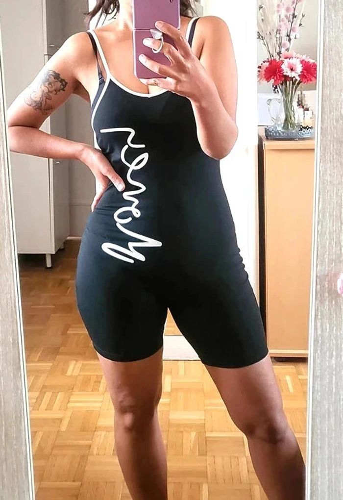 Combinaison combi short Taille S moulante sexy - photo numéro 5