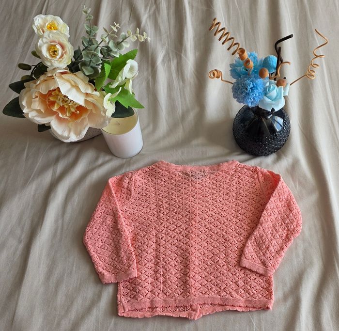 Kiabi Gilet Maille Ajourée Rose 6 mois Très bon état - photo numéro 2