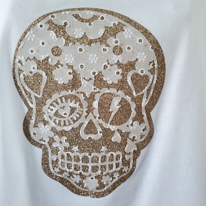 Tee-shirt blanc skull dorée et dentelle blanche taille unique Mina Rosa en excellent état - photo numéro 2