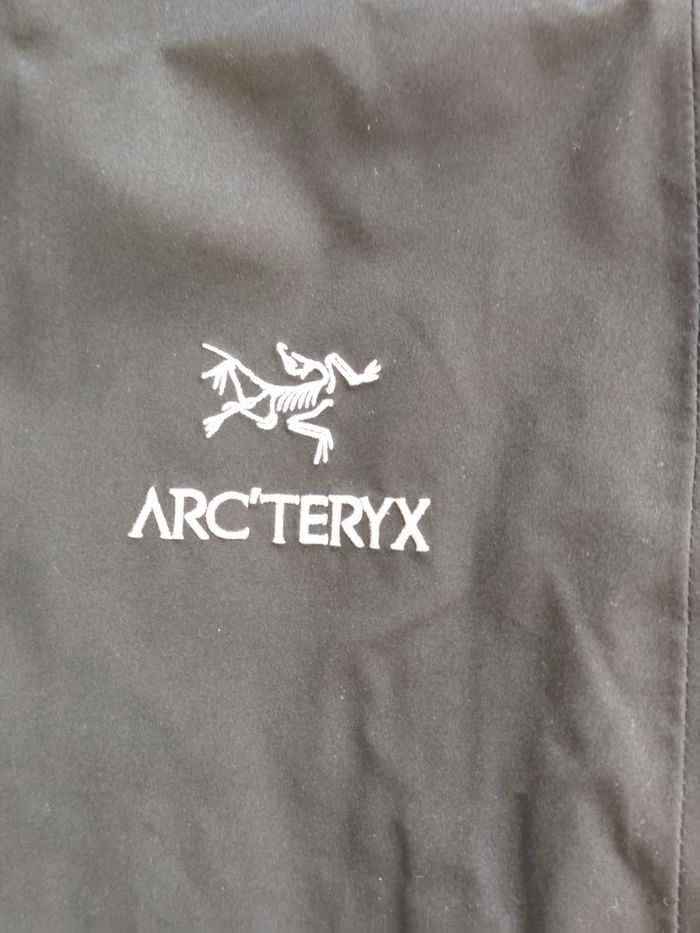 Pantalon imperméable arc' teryx Gore-Tex taille S neuf - photo numéro 3